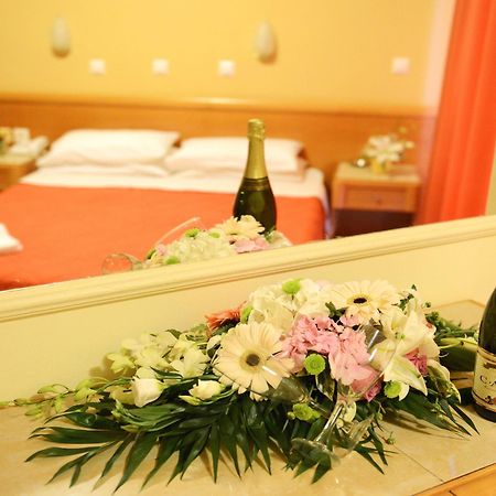 Rhodes City Marine Congo Hotel מראה חיצוני תמונה